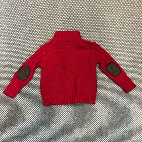 GAP Sweater - Picture 2 of 6